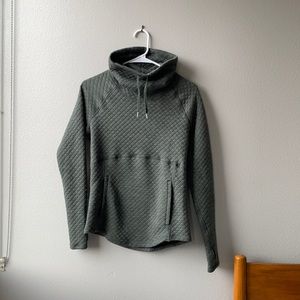 Marmot pullover